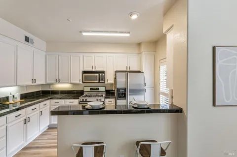 $869,000 | 27 Arnold Drive, Novato, CA 94949