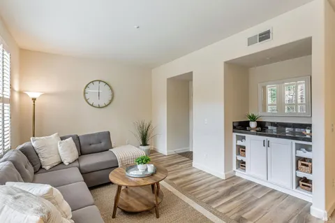 $869,000 | 27 Arnold Drive, Novato, CA 94949