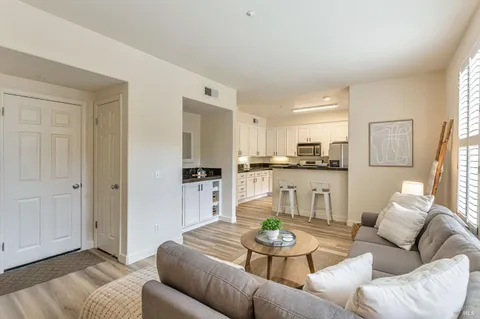 $869,000 | 27 Arnold Drive, Novato, CA 94949