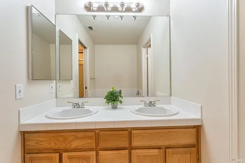 $869,000 | 27 Arnold Drive, Novato, CA 94949