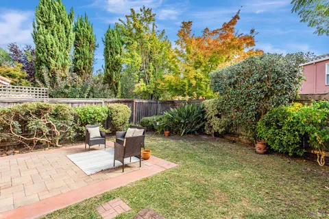 $869,000 | 27 Arnold Drive, Novato, CA 94949