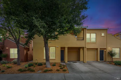 $869,000 | 27 Arnold Drive, Novato, CA 94949