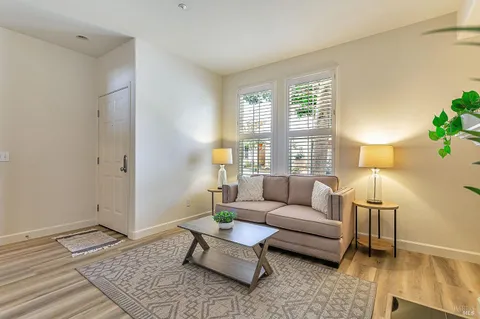 $869,000 | 27 Arnold Drive, Novato, CA 94949