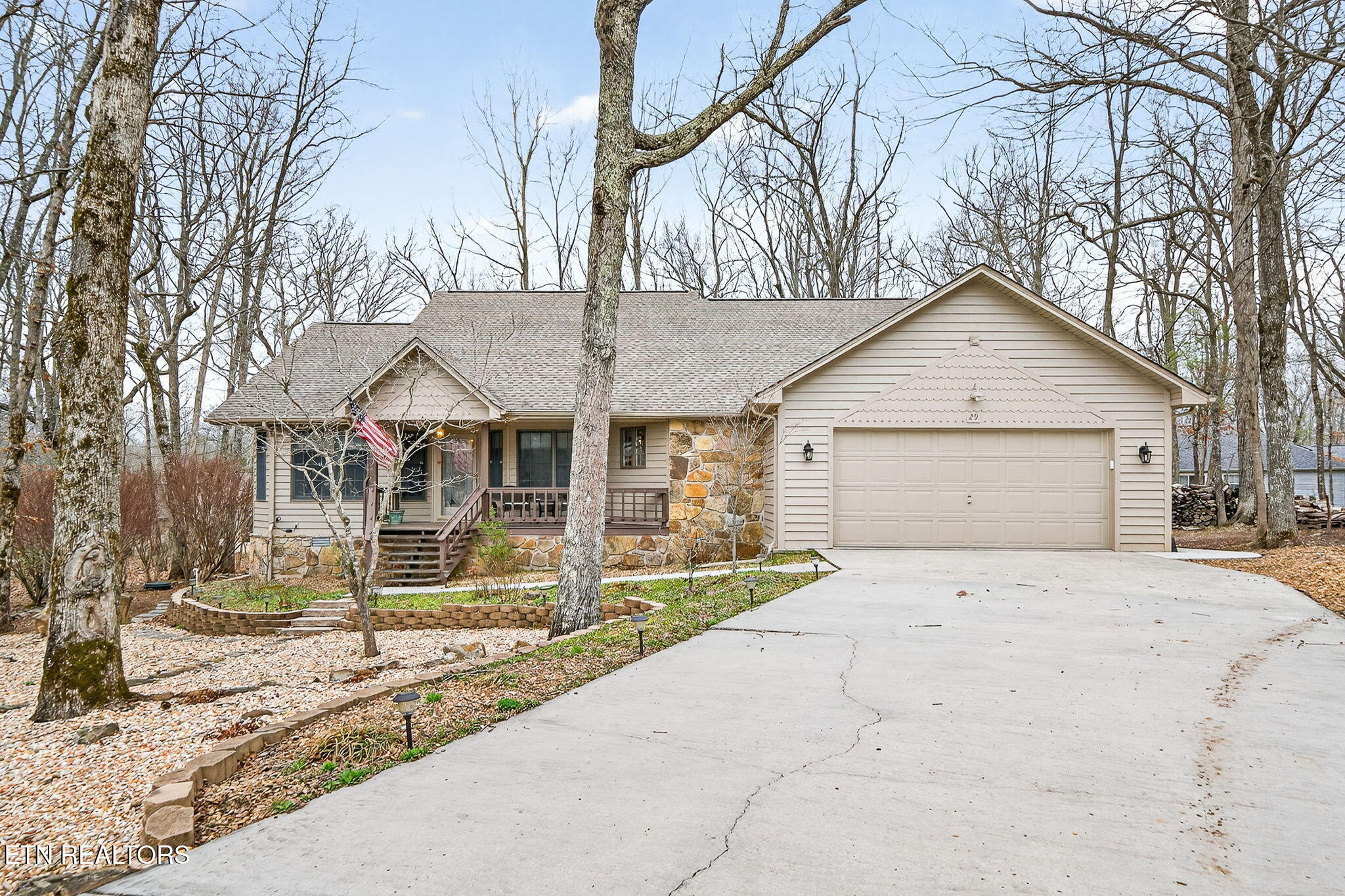 29 Overlook Terrace Crossville, TN 38558 - Photo 1 of 42 2-web-or-mls-29 Overlook Ter FFG_002_TNP