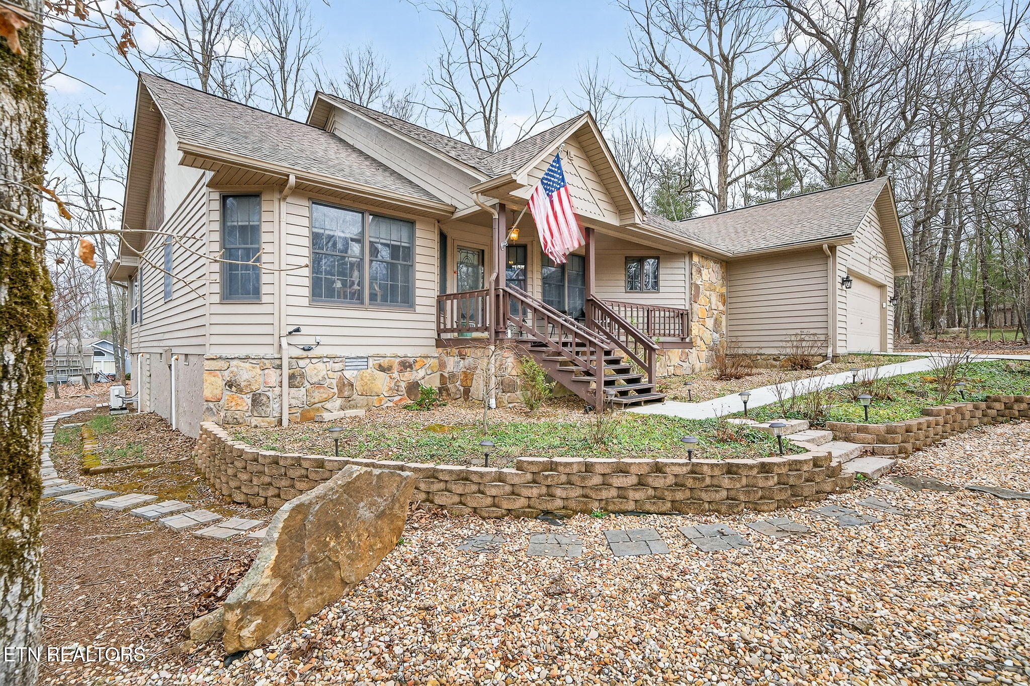 29 Overlook Terrace Crossville, TN 38558 - Photo 3 of 42 6-web-or-mls-29 Overlook Ter FFG_024_TNP