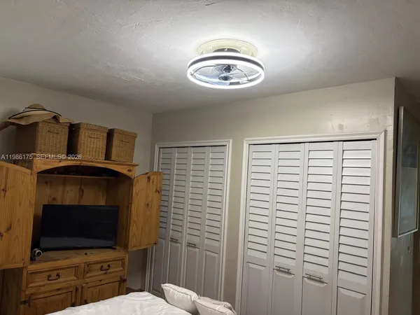 a view of a livingroom with furniture