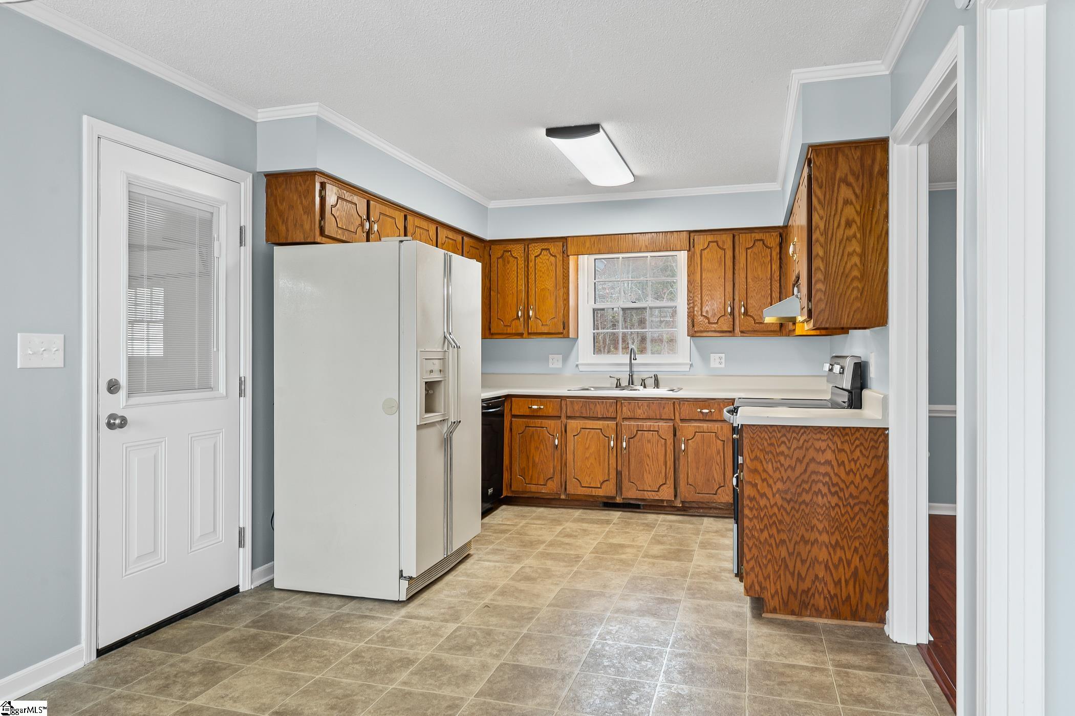 1109 Oak Hill Drive Anderson, SC 29621 - Photo 13 of 44