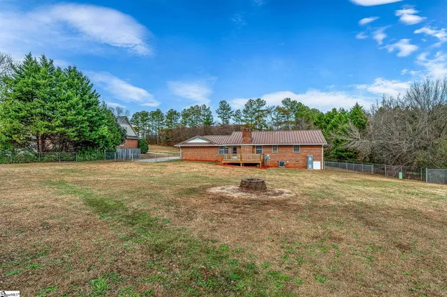 $285,000 | 1109 Oak Hill Drive, Anderson, SC 29621