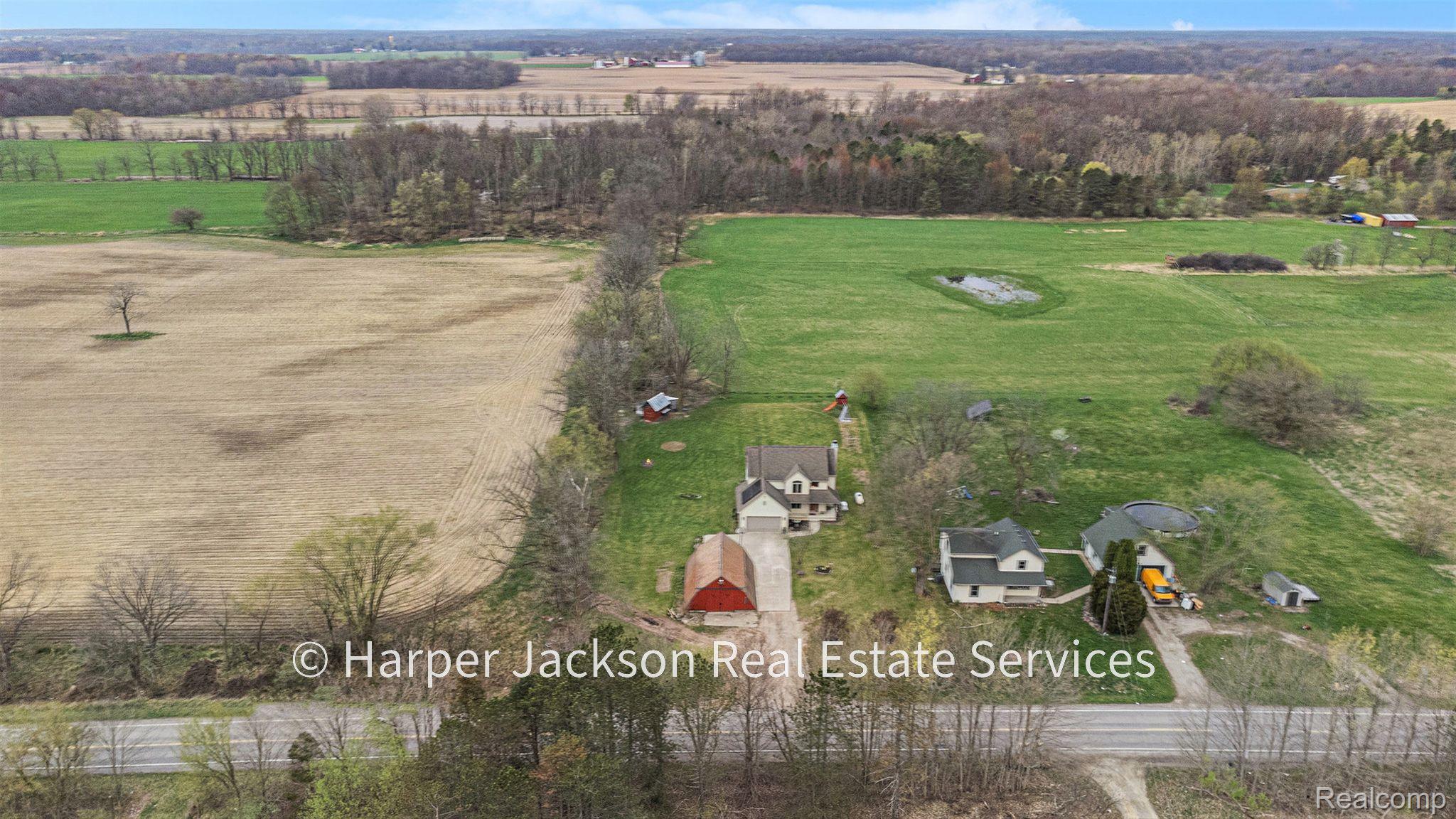 13124 South Duffield Road Byron, MI 48418 - Photo 36 of 45