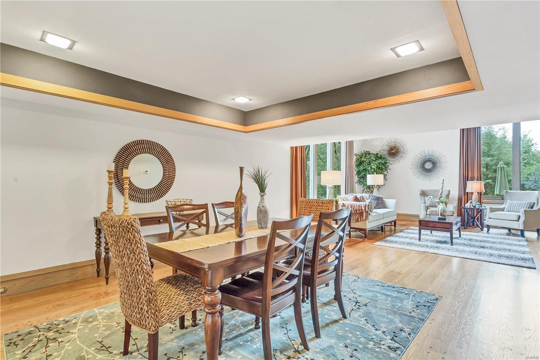 446 North Warson Road St. Louis, MO 63132 - Photo 8 of 34