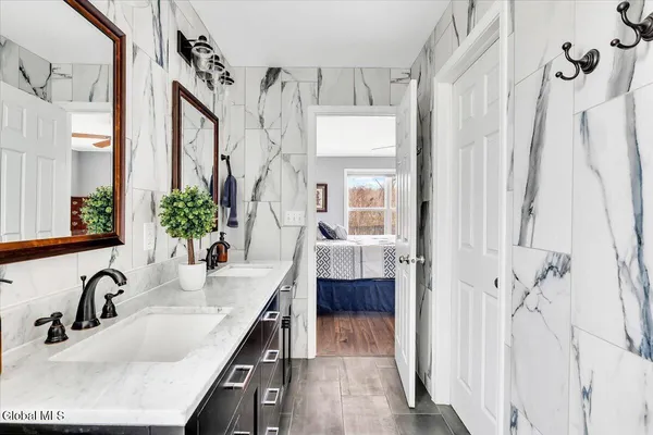 $585,000 | 19 Autumn Lane, Troy, NY 12182