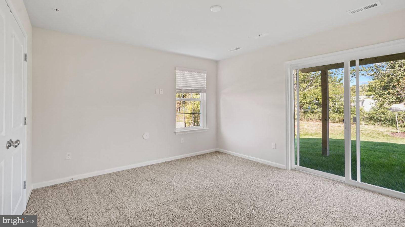 8334 Dieter Drive Rosedale, MD 21237 - Photo 7 of 42