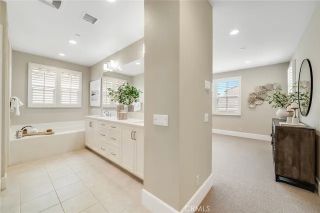 $3,120,000 | 126 Paxton, Irvine, CA 92620