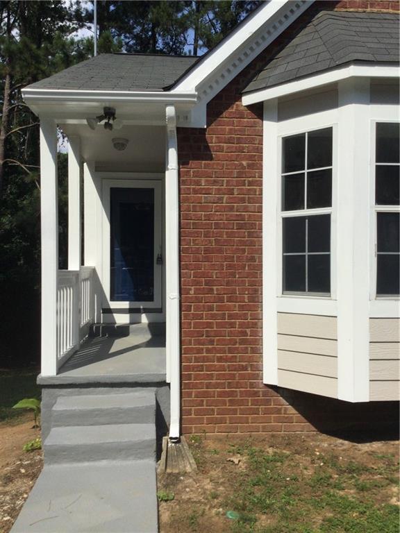 3186 Kingswood Glen Decatur, GA 30034 - Photo 3 of 23 a view of entryway with a front door