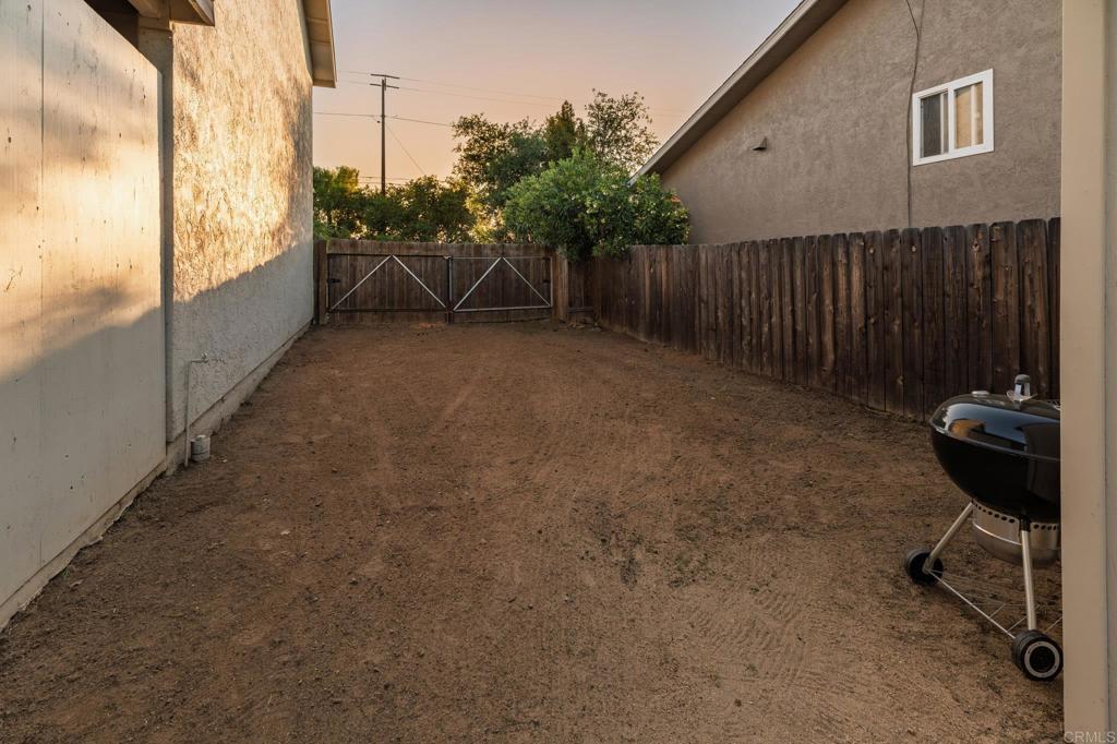 435 West Hawthorne Street Fallbrook, CA 92028 - Photo 39 of 42 a view of outdoor space and deck
