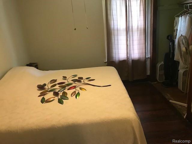 18931 Common Road Roseville, MI 48066 - Photo 13 of 24 IMG_5107.jpg