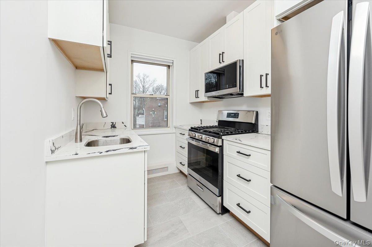 13 Sunnybrook Road, Unit 3D Bronxville, NY 10708 - Photo 16 of 17