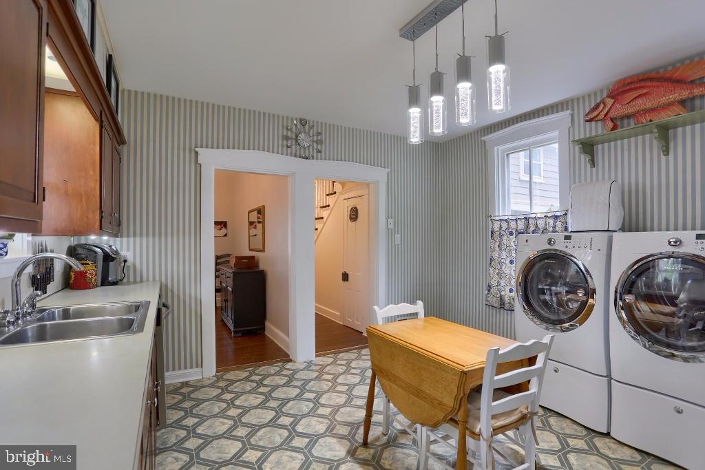29 South Cedar Street Lititz, PA 17543 - Photo 18 of 33 Gallery Image 18