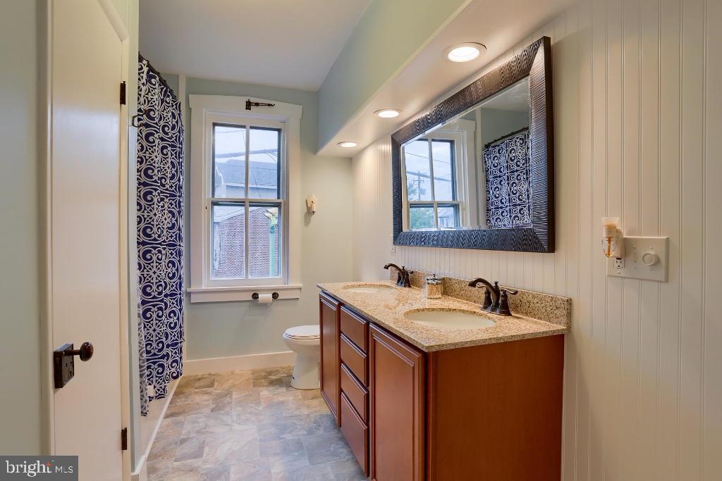 29 South Cedar Street Lititz, PA 17543 - Photo 23 of 33 Gallery Image 23