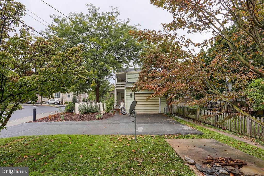 29 South Cedar Street Lititz, PA 17543 - Photo 28 of 33 Gallery Image 28