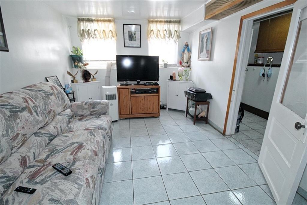 691 Hart Street Brooklyn, NY 11221 - Photo 3 of 26