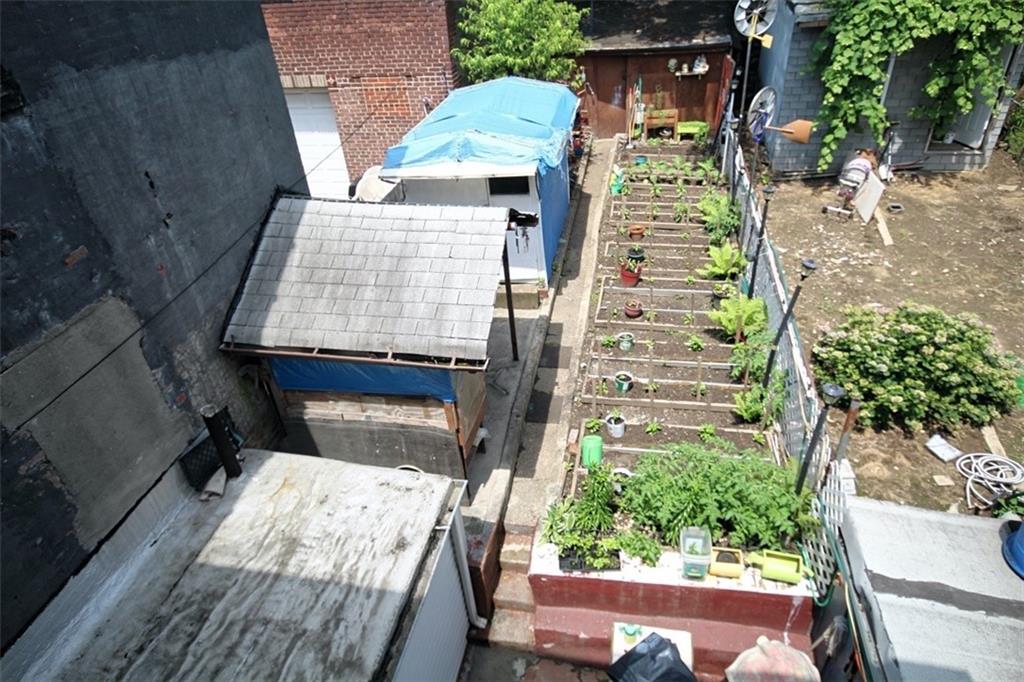 691 Hart Street Brooklyn, NY 11221 - Photo 23 of 26