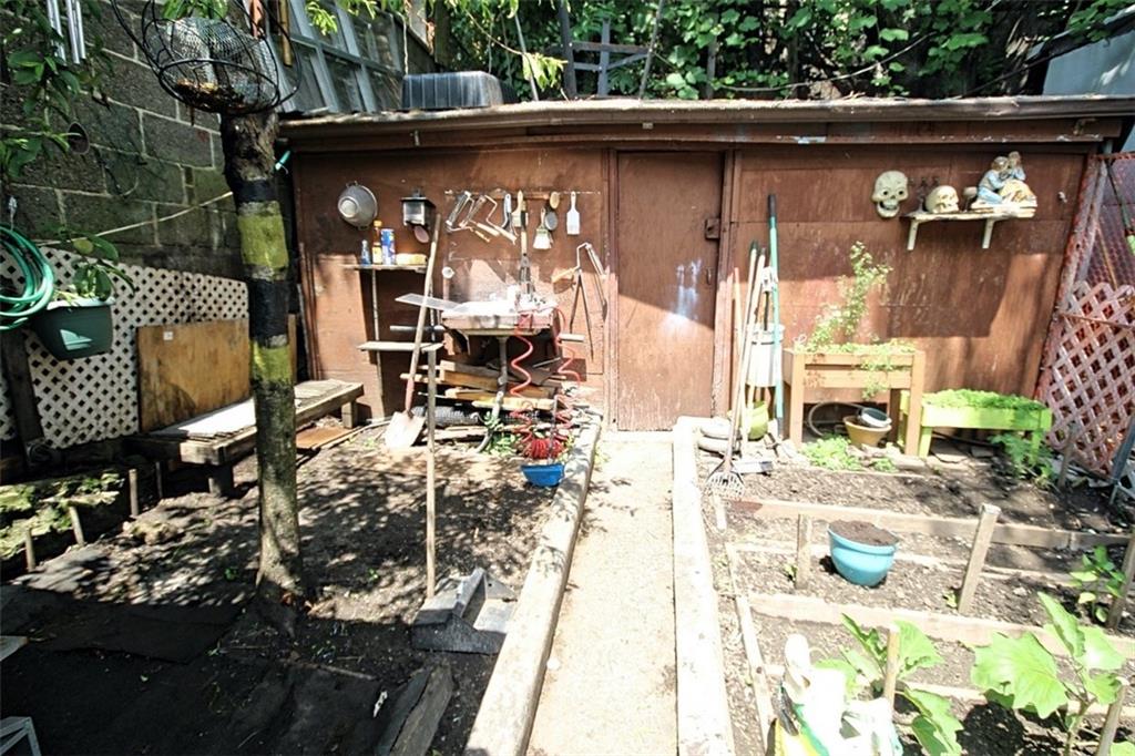 691 Hart Street Brooklyn, NY 11221 - Photo 25 of 26