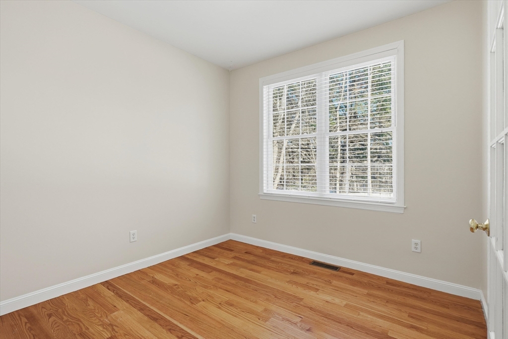 14 Amberville Road North Andover, MA 01845 - Photo 13 of 42