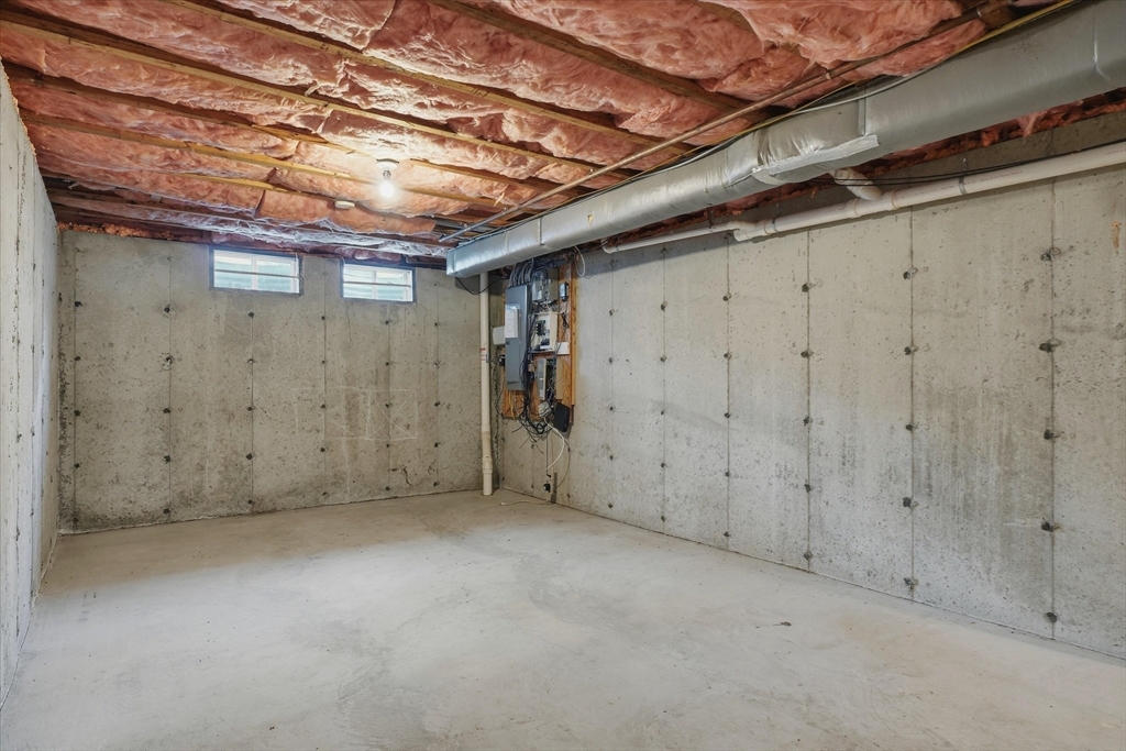 14 Amberville Road North Andover, MA 01845 - Photo 40 of 42