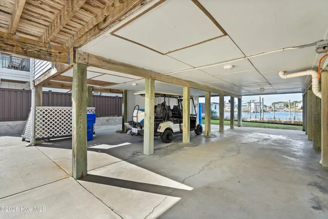 $3,000 | 709 Canal Drive, Unit 1A, Carolina Beach, NC 28428