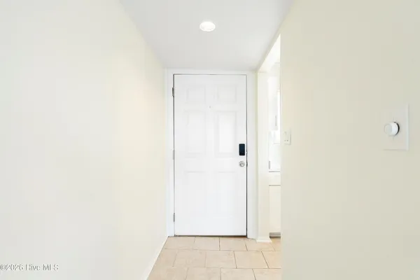 $2,800 | 709 Canal Drive, Unit 1A, Carolina Beach, NC 28428