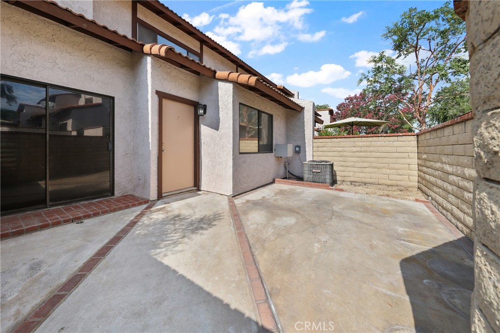 910 North Redding Way, Unit F Upland, CA 91786 - Photo 6 of 54