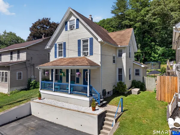 $309,900 | 420 Asylum Street, Norwich, CT 06360