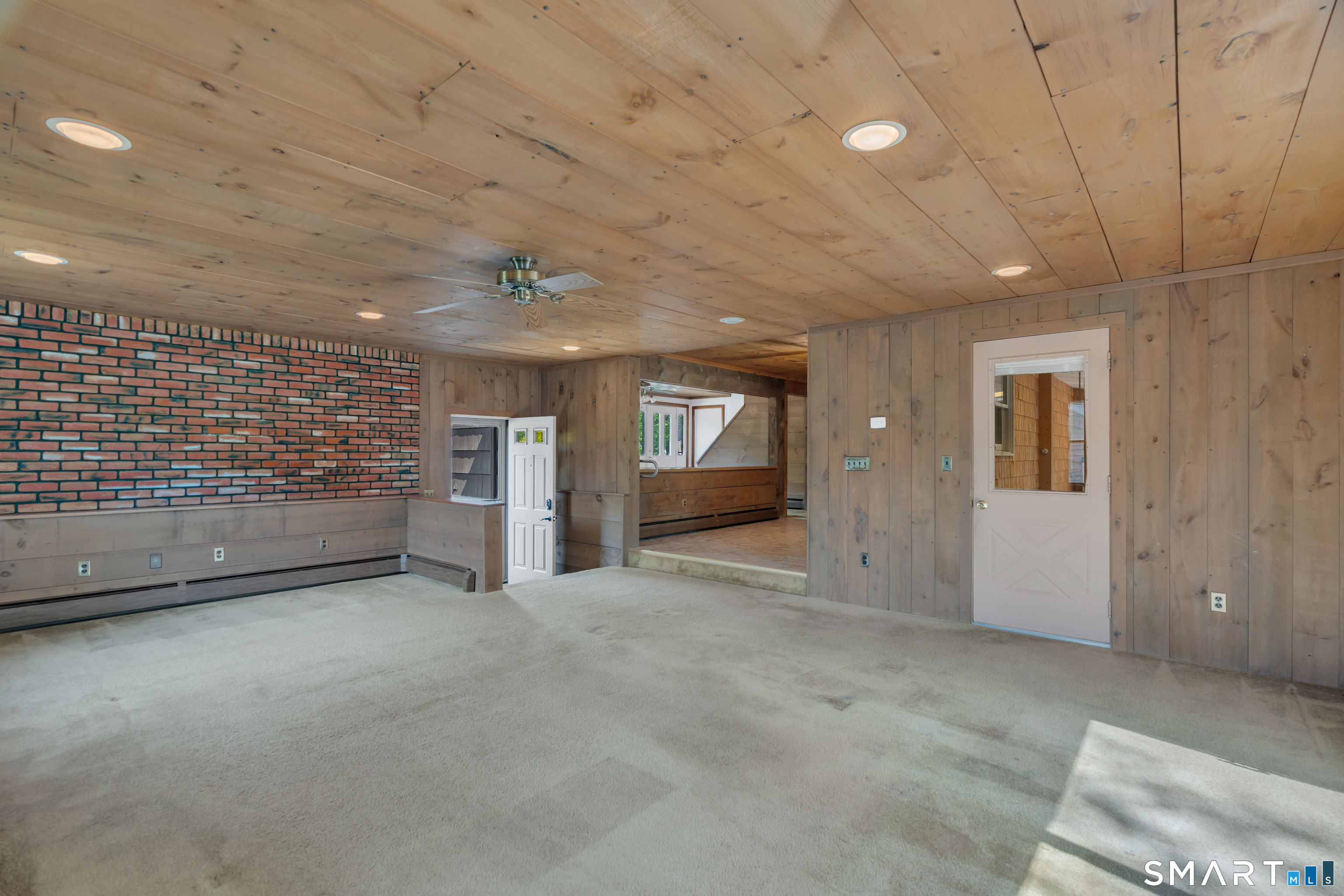 8 Chapel Hill Road Montville, CT 06370 - Photo 22 of 40