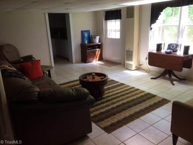 1457 Embler Road Lexington, NC 27292 - Photo 9 of 12