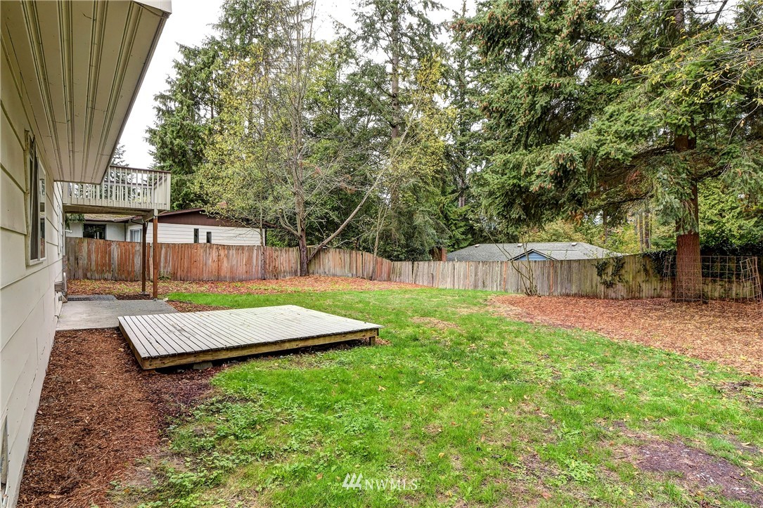 8005 203rd Street Southwest Edmonds, WA 98026 - Photo 17 of 20 Gallery Image 17