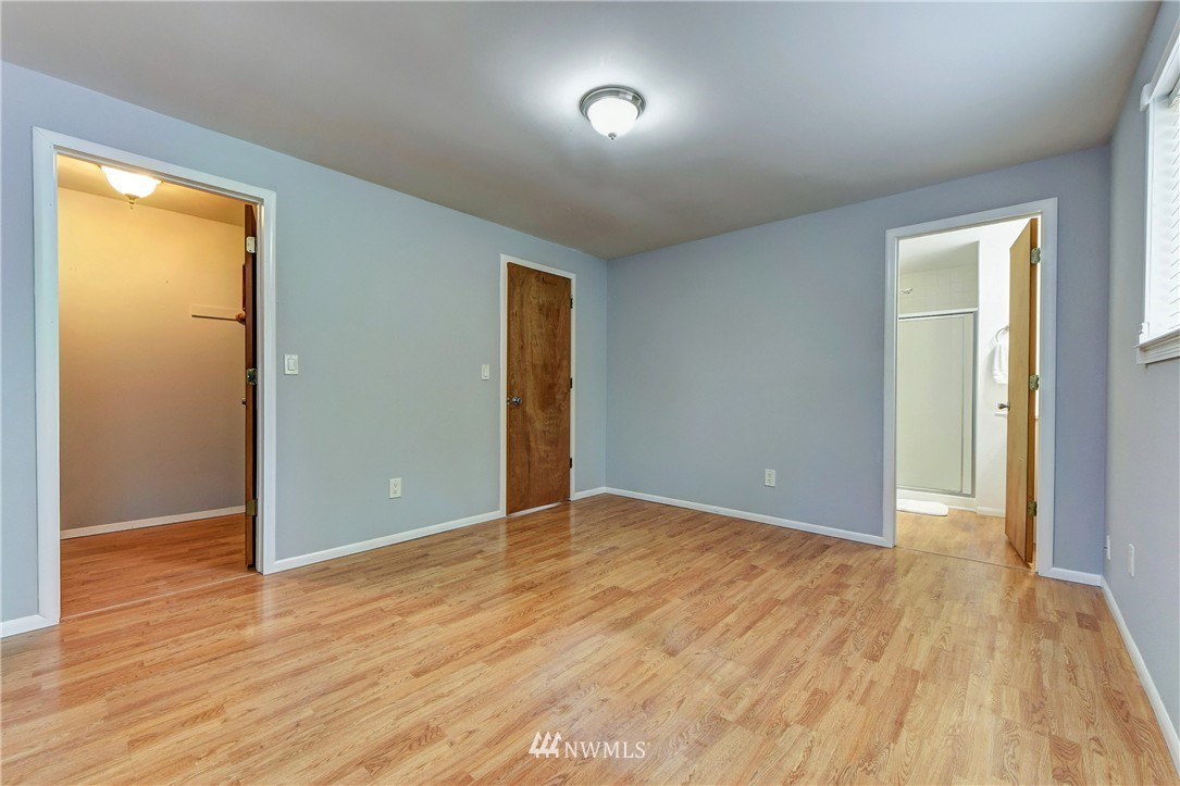 8005 203rd Street Southwest Edmonds, WA 98026 - Photo 9 of 20 Gallery Image 9