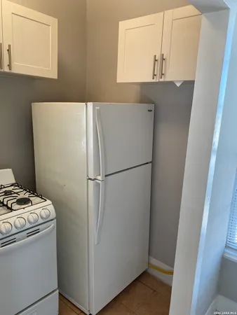 $750 | 203 West Theo Avenue, Unit REAR, San Antonio, TX 78214