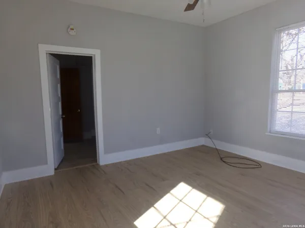 $750 | 203 West Theo Avenue, Unit REAR, San Antonio, TX 78214