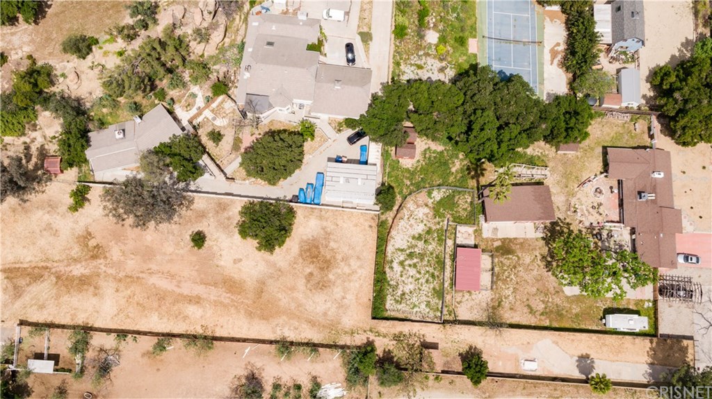 9822 Kentland Avenue Chatsworth, CA 91311 - Photo 6 of 8