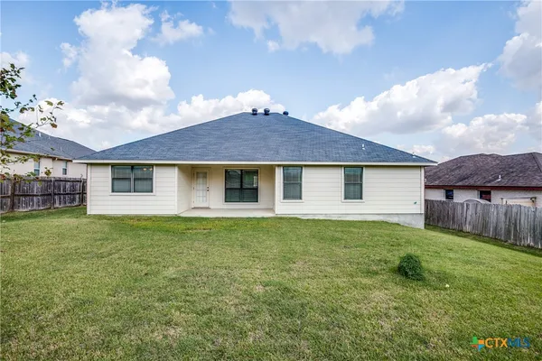 $1,795 | 2214 Sun Chase Boulevard, New Braunfels, TX 78130