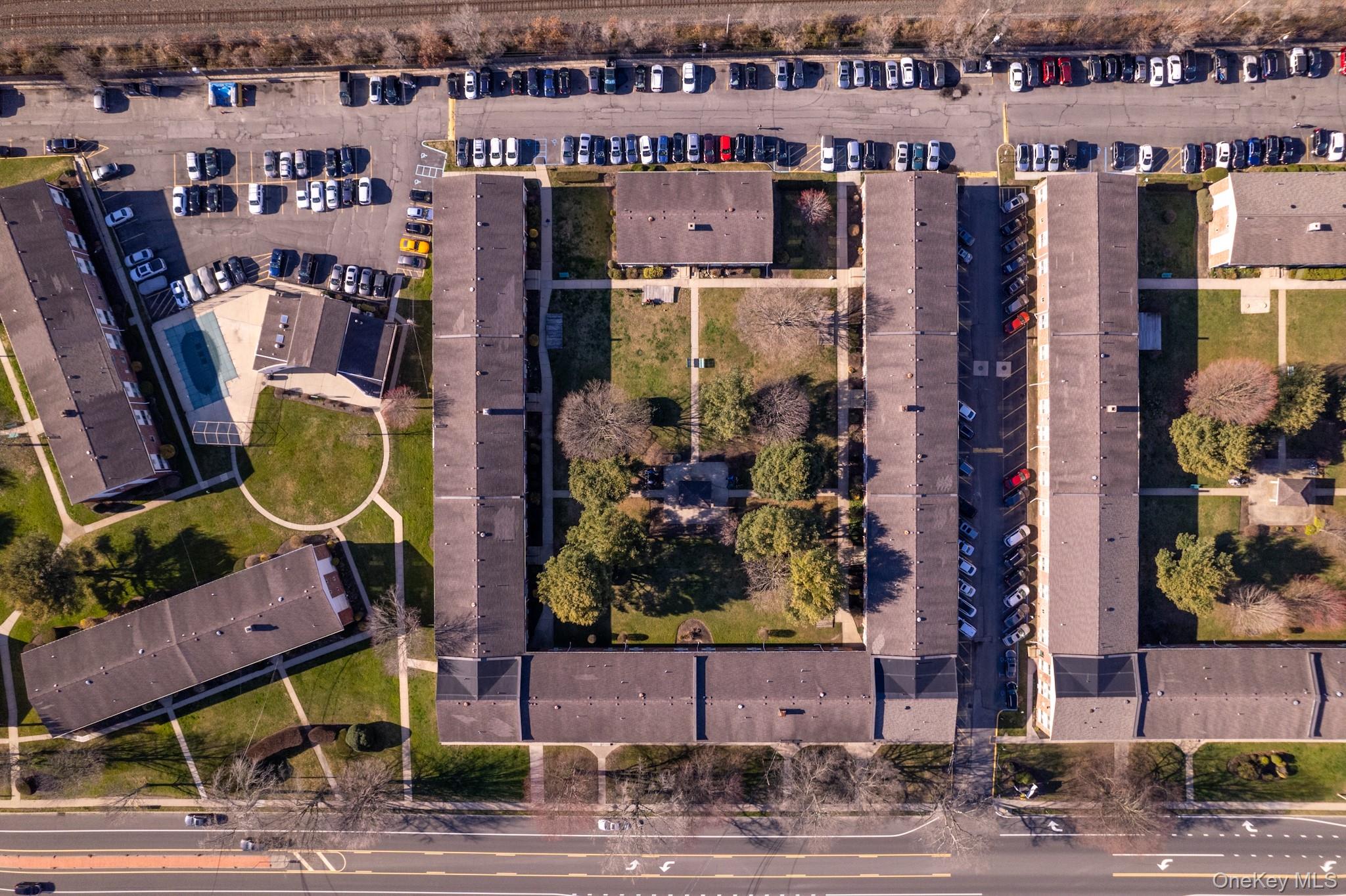 2449 Union Boulevard, Unit 36A Islip, NY 11751 - Photo 14 of 15