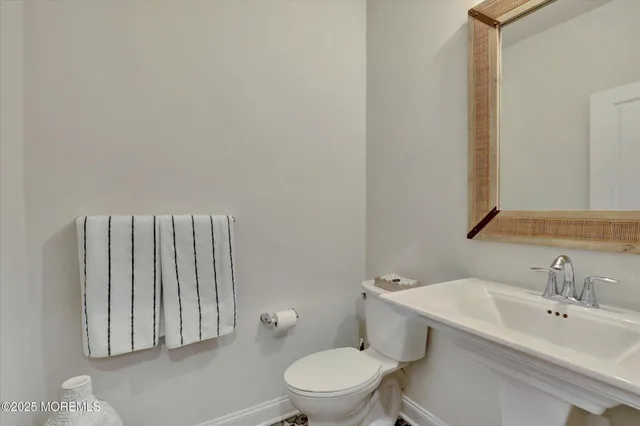 $2,199,000 | 515 Highway 35, Mantoloking, NJ 08738