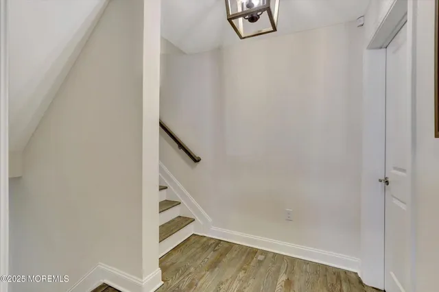 $2,199,000 | 515 Highway 35, Mantoloking, NJ 08738