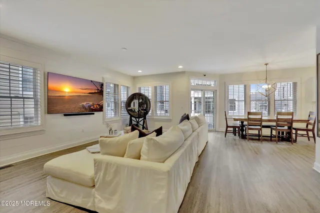 $2,199,000 | 515 Highway 35, Mantoloking, NJ 08738