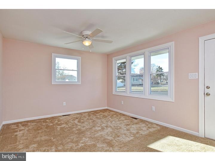1059 Turnersville Road Pine Hill, NJ 08021 - Photo 5 of 12 Gallery Image 5