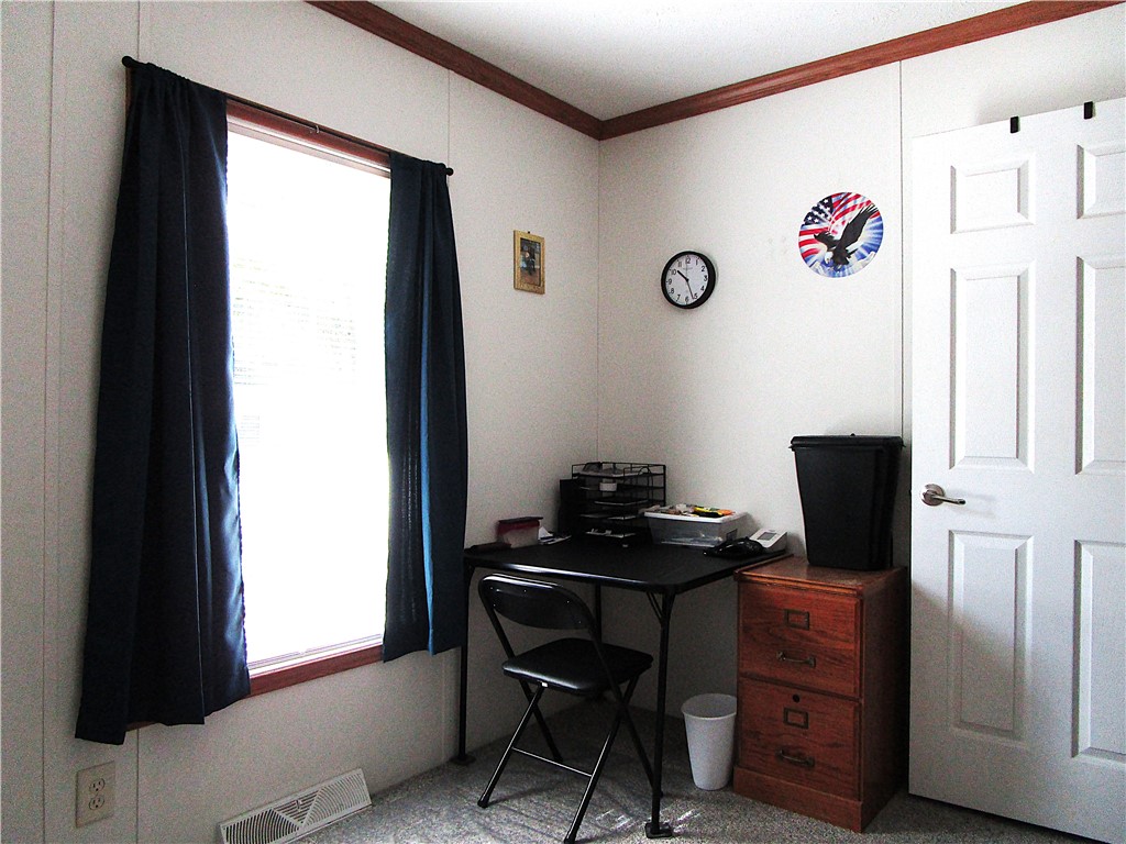 40 Leisure Way Coventry, RI 02816 - Photo 13 of 27 2ND BEDRROM