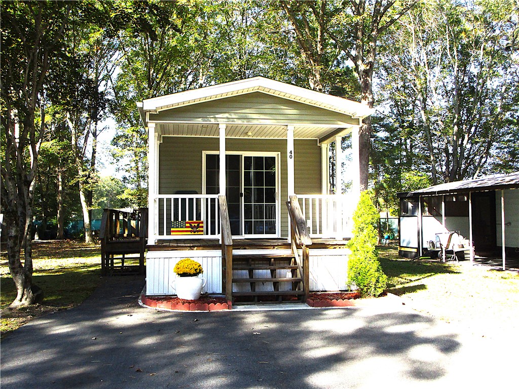 40 Leisure Way Coventry, RI 02816 - Photo 3 of 27