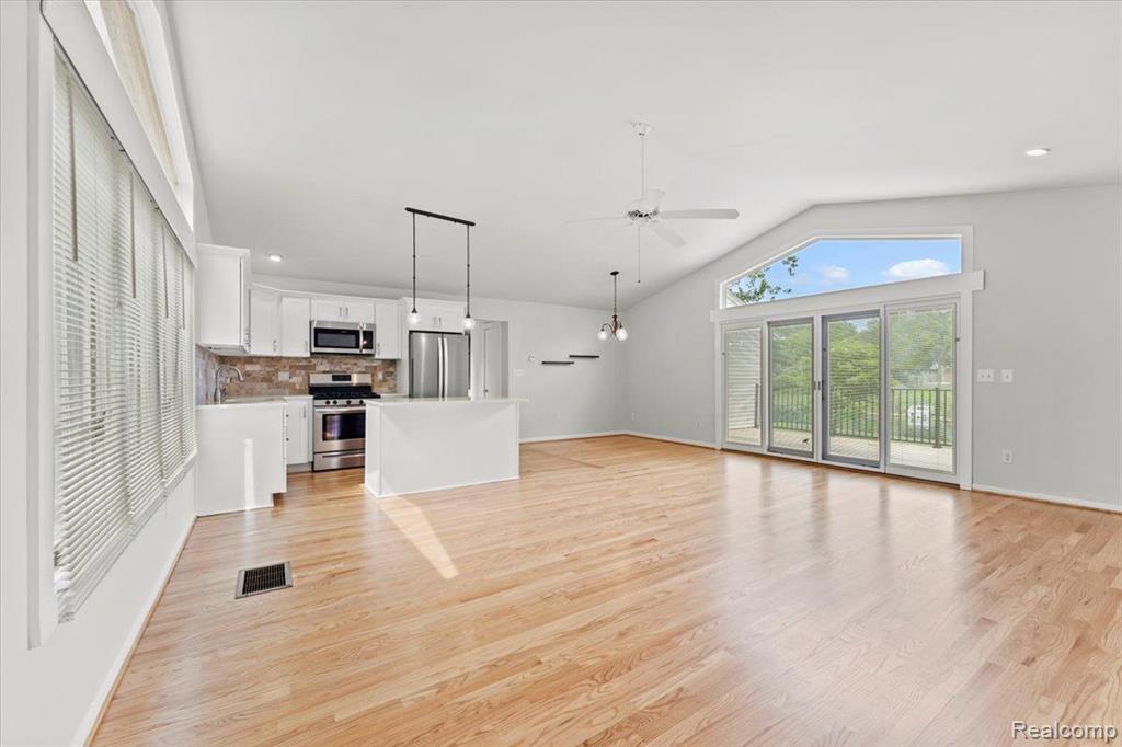 20859 Thorofare Road Grosse Ile, MI 48138 - Photo 13 of 53 Gallery Image 13