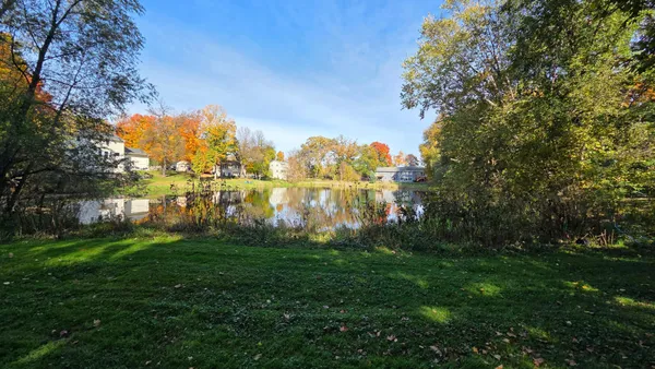 $914,900 | 17100 Hampton Court, Minnetonka, MN 55345